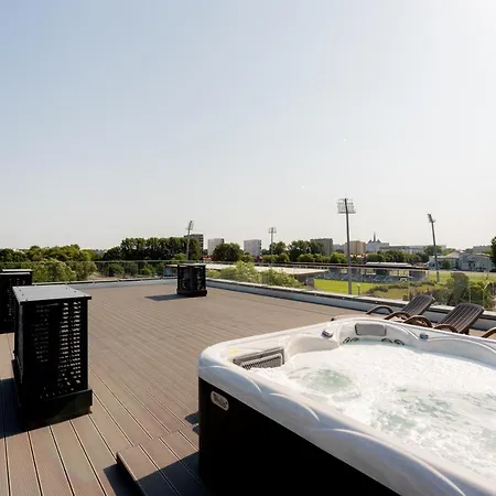 Unique Baltic - Z Garazem קולובז'ג