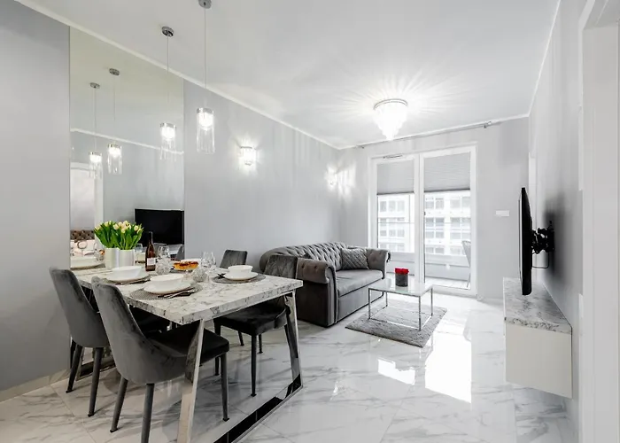 Unique Baltic - Z Garazem *